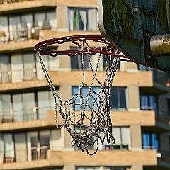 439